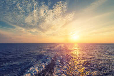 Cruise the Ocean and Explore the Islands Cruise the Ocean and Explore the Islands