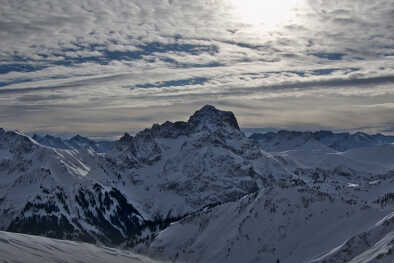 Großer Widderstein in winter as seen from Grünhorn.
Großer Widderstein in winter as seen from Grünhorn.
