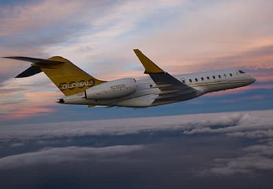 Super Large Jet Bombardier Global 5000 private jet charter with LunaJets, short-haul, long-haul, space, comfort, speed, intercontinental flights