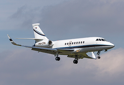 Large Business Jet Dassault Falcon 2000LX to charter for private aviation flights with LunaJets for  increased performance, efficiency, comfort