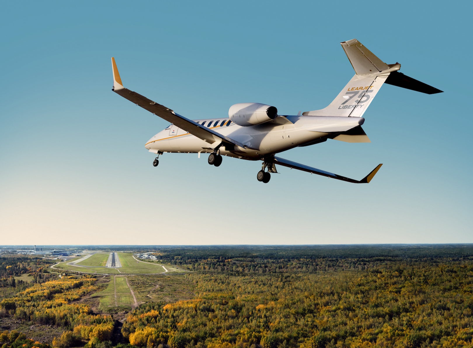 Ценится клиентами за скорость, дальность и надежность: Learjet 75 Liberty, доступен с 2020 года