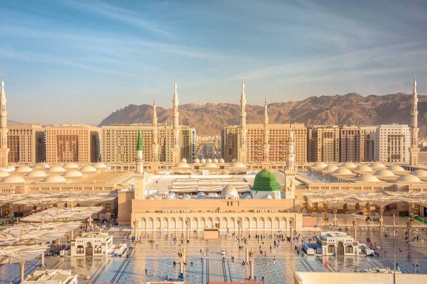 Al-Masjid an-Nabawi (mosquée du prophète) dans la ville de Médine, en Arabie saoudite.