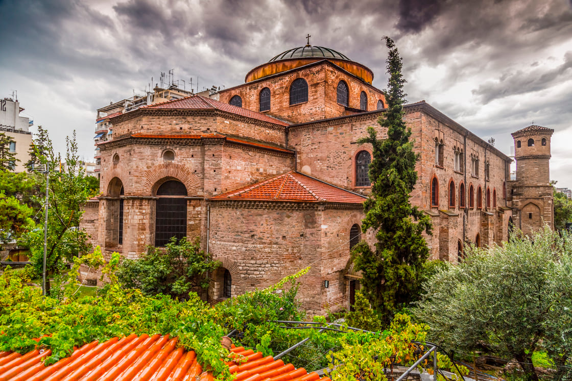 Außenansicht der byzantinischen Kirche der Hagia Sophia oder Agias Sofias in Thessaloniki, Griechenland