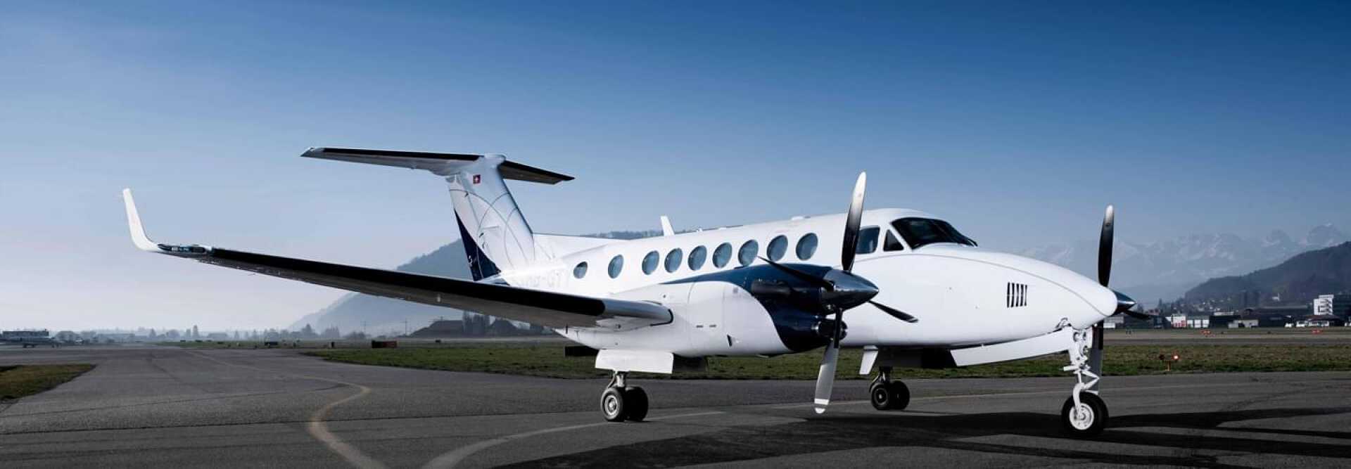 Turboprop Beechcraft King Air 350i to charter with Lunajets perfect for short-haul trips to any airfield at low operating costs