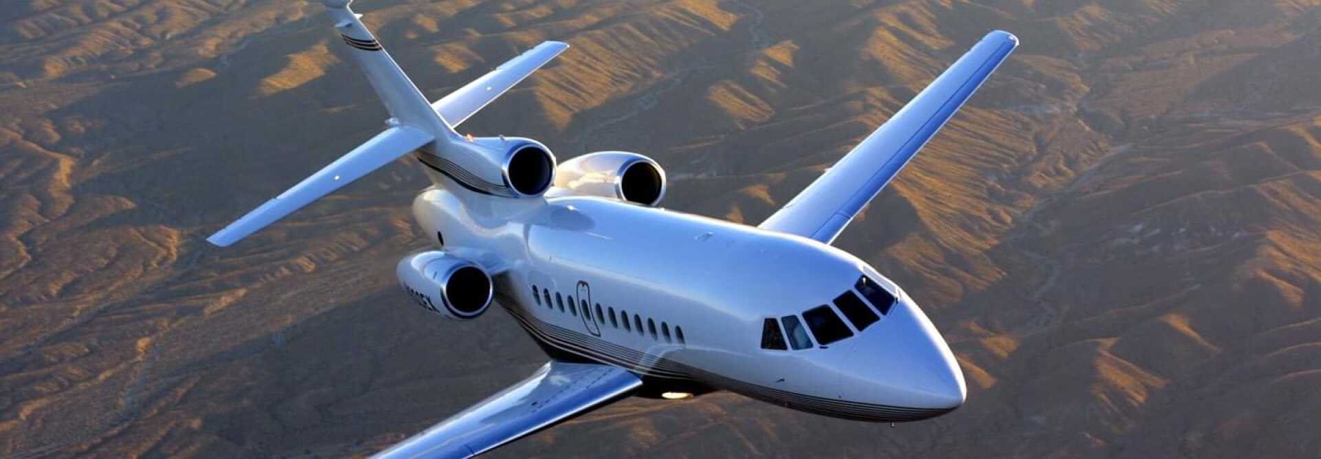 Super Large Business Jet Dassault Falcon 900B to charter for private aviation flights with LunaJets, French manufacturer, intercontinental