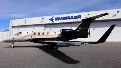 Il grande Phenom di Embraer: Il Phenom 300 sulla pista