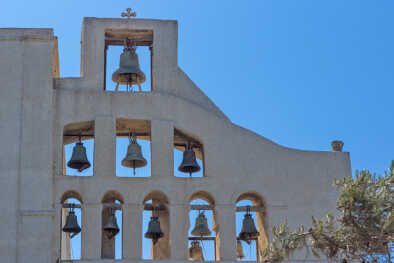 Glockenturm des Klosters Prophet Elias, Insel Santorin, Thira, Kykladen, Griechenland