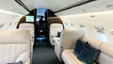 Bombardier Challenger 604 cabin