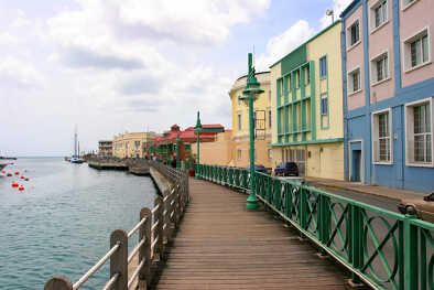 la arquitectura y el mar en Bridgetown