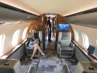 Bombardier Global Express 6000 airplane cabin