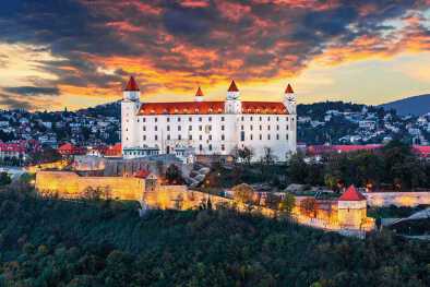 Castillo de Bratislava al atardecer, Bratislava, Eslovaquia
