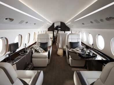 The luxurious aircraft cabin of the Dassault Falcon 2000 LXS