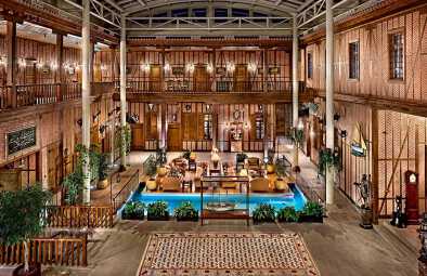 The unique hall of the Divan Cukurhan hotel The unique hall of the Divan Cukurhan hotel