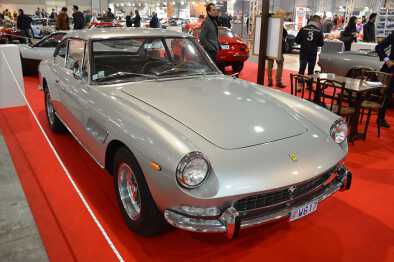 Ferrari 330 GT gris Ferrari 330 GT gris