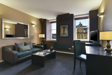 room in fraser suites