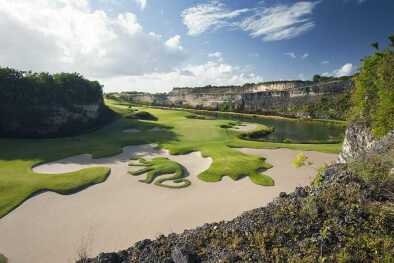 jugar al golf cerca del mar en barbados jugar al golf cerca del mar en barbados