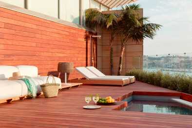 The Grand Hotel offers you a suite with balcony where you can enjoy Ibiza with privacy and relax