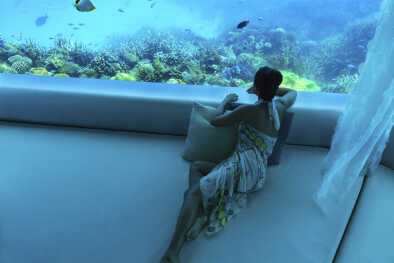 huvafen-fushi-spa-trattamento-subacqueo-iconico-maldive-jpeg