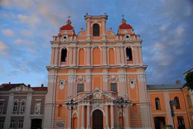 iglesia de san casimiro en el casco antiguo iglesia de san casimiro en el casco antiguo