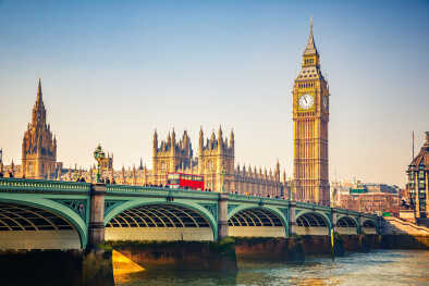 Vista de Westminster y el Big Ben, desde el otro lado del Támesis cruzado por el Puente de Westmisnter Vista de Westminster y el Big Ben, desde el otro lado del Támesis cruzado por el Puente de Westmisnter