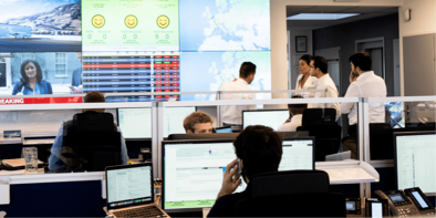 LunaJets Privatflugberater, die im Genfer Büro arbeiten LunaJets Privatflugberater, die im Genfer Büro arbeiten