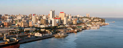 Vista de Maputo desde un jet privado