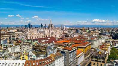 Vista aérea de la ciudad de Milán, Italia Vista aérea de la ciudad de Milán, Italia