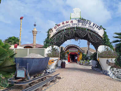 Entrada del "Museu Vivo" Entrada del "Museu Vivo"