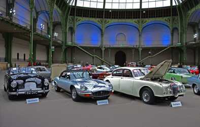 Coches clásicos expuestos en Bonhams, París Coches clásicos expuestos en Bonhams, París