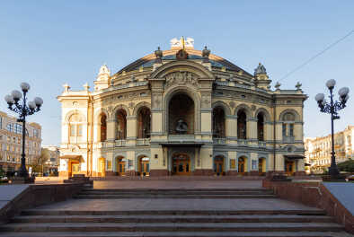 Edificio del teatro nacional de ópera y ballet, Kiev, Ucrania.