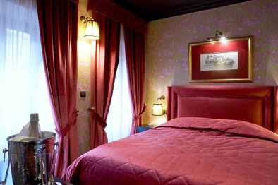Soggiorno alla Maison Grecque Hotel Extraordinaire Soggiorno alla Maison Grecque Hotel Extraordinaire