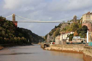 pont suspendu de Clifton traversant le fleuve à Bristol