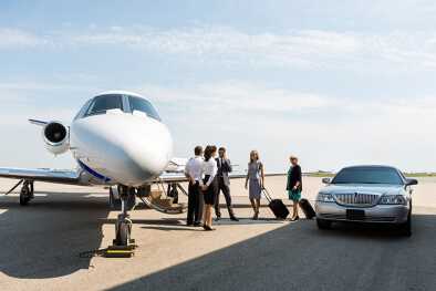 Con el alquiler de aviones privados de LunaJets, no hay largas colas ni esperas Con el alquiler de aviones privados de LunaJets, no hay largas colas ni esperas