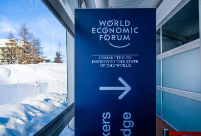 Cartel de entrada en WEF