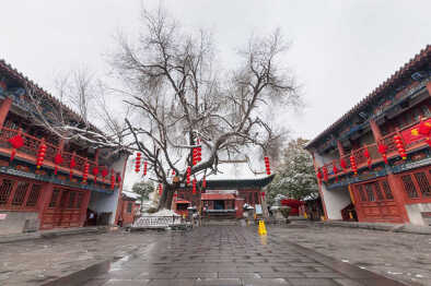 Paesaggio del Tempio di Dio della città di Zhengzhou durante la Festa di Primavera