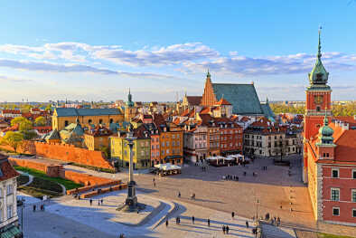 Vista superior de la ciudad vieja de Varsovia casco antiguo y centro histórico Vista superior de la ciudad vieja de Varsovia casco antiguo y centro histórico